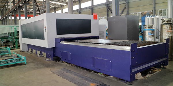 數(shù)控光纖激光切割機(jī)